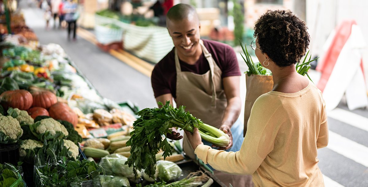 buying local food